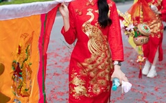 高中女生开车疼痛的声音